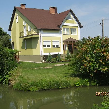 Hostel Geo Gomel Exterior photo